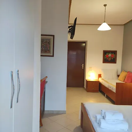 Olympia Hotel 3*