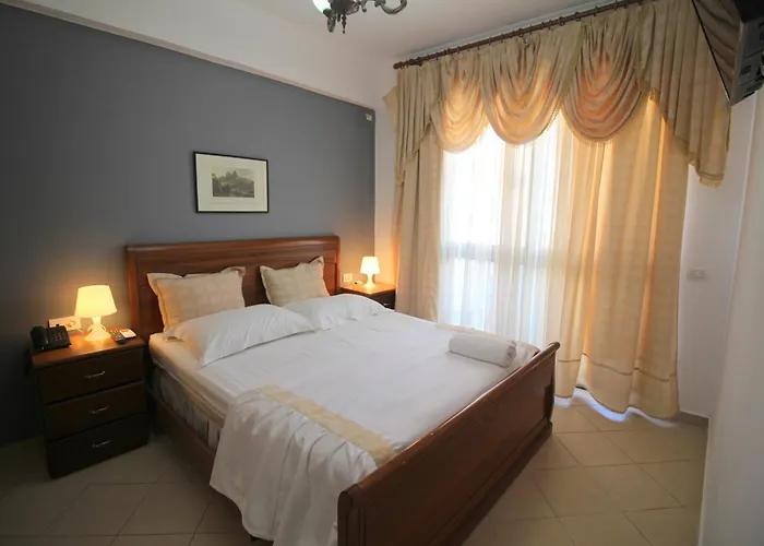 Olympia 3* ساراندا