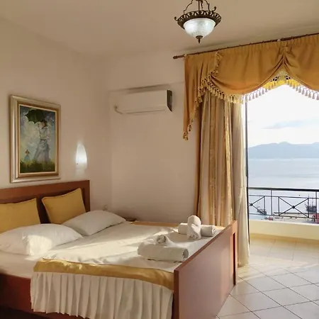 Olympia 3* Sarandë