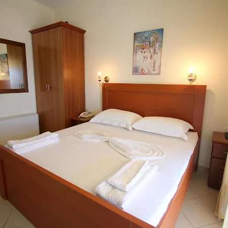 Olympia 3*