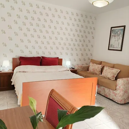 Olympia Hotel Sarandë