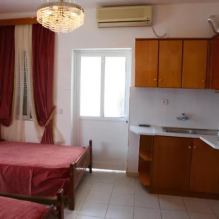 Olympia ホテル Sarandë