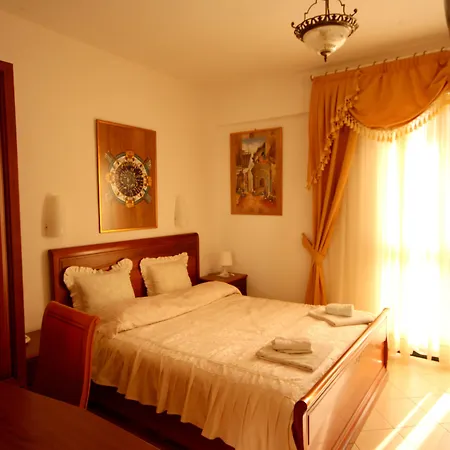 ホテル Olympia Sarandë